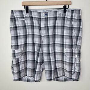 Tommy Bahama Relax Men's Size 38 Black White Gray Plaid Cargo Shorts‎ 10" Inseam